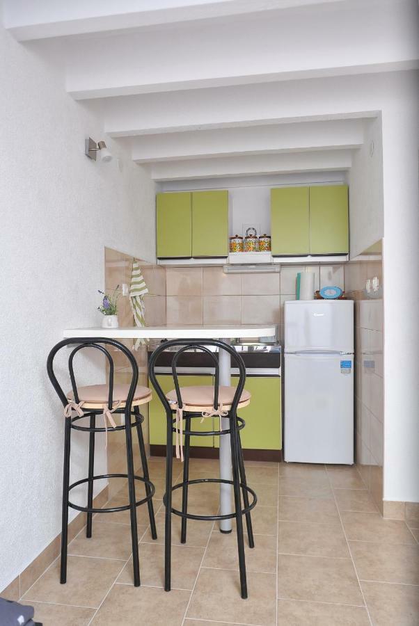 Apartments Sonia & Ana Trogir Exterior foto